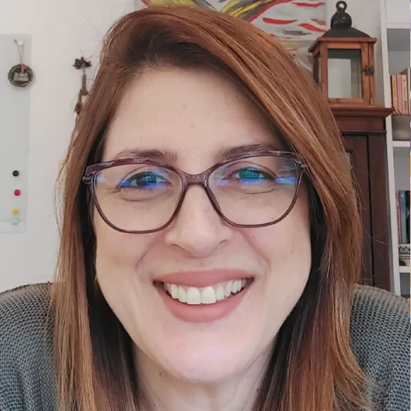 Cátia Regina Papadopoulos Ferreira