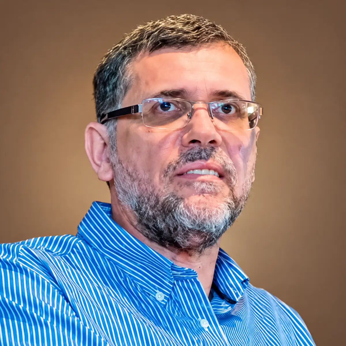 Dr. Elton Barreto