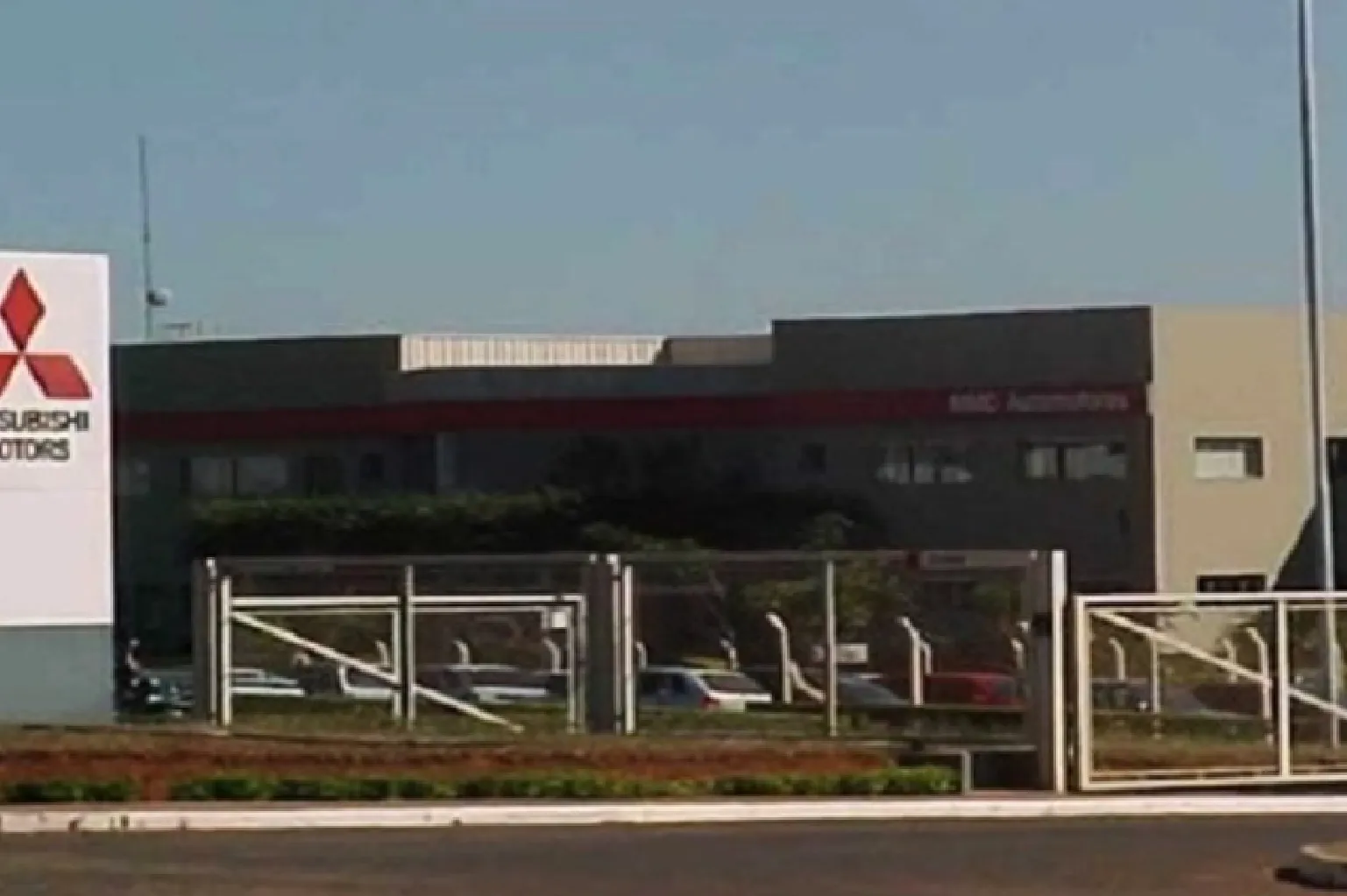 Armazenagem industrial da HPE Mitsubishi Motors Suzuki